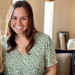 Meet your Posher, Kelly